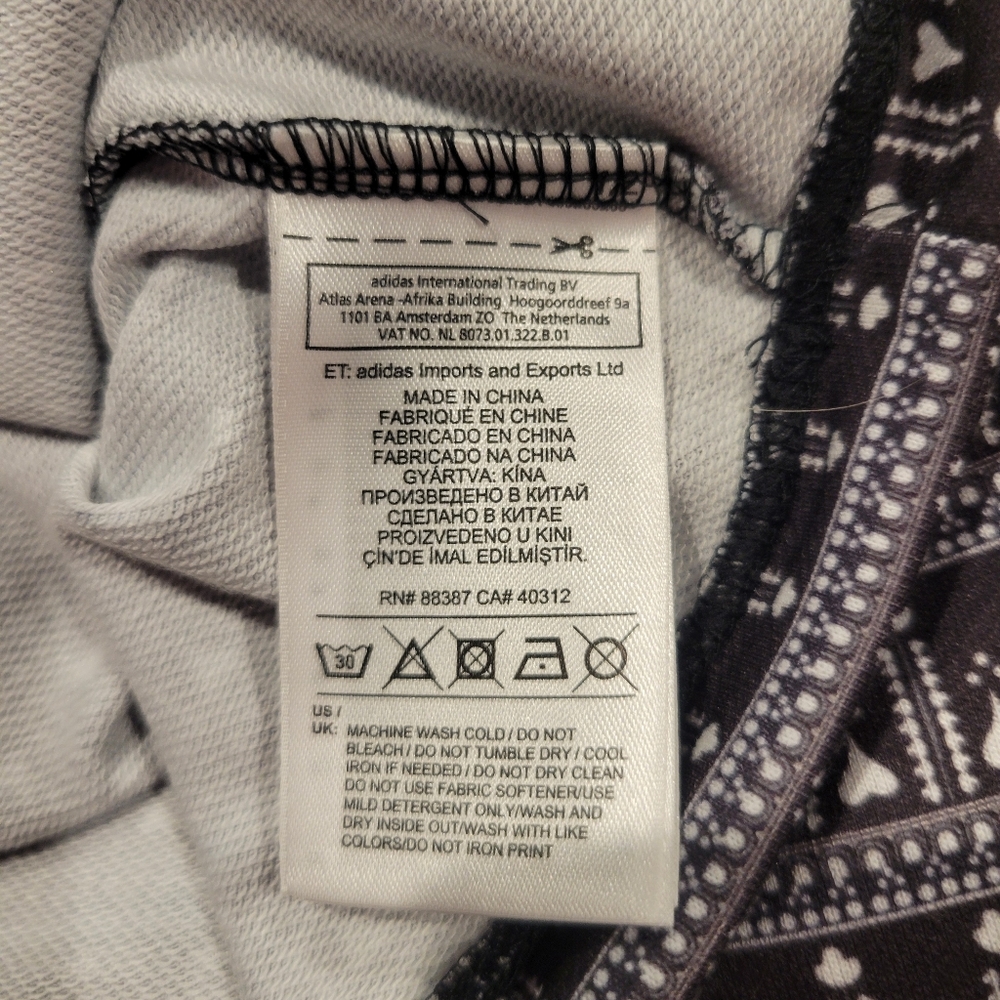 Adidas Size L Pavao Crop Sweatshirt Heart Print - Picture 5 of 6